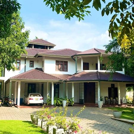 Golden Residence Anuradhapura Eksteriør billede