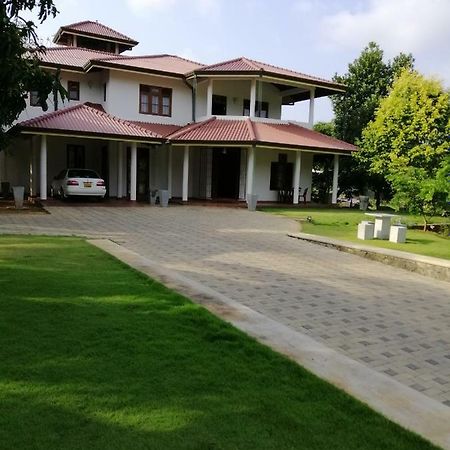 Golden Residence Anuradhapura Eksteriør billede